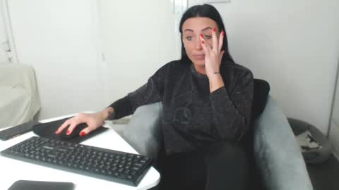 Snapshot of spicemint chatting on 26, 2, 2025 Carla online show from 26, 2, 2025