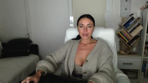 Snapshot of spicemint chatting on 1, 10, 2025 Carla online show from 1, 10, 2025