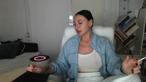 Snapshot of spicemint chatting on 8, 10, 2025 Carla online show from 8, 10, 2025