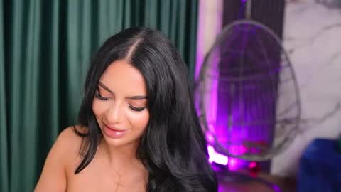 Spicy Maple online show from 7, 11, 2025