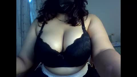 Snapshot of spicy_titties chatting on 14, 5, 2026 spicy_titties online show from 14, 5, 2026