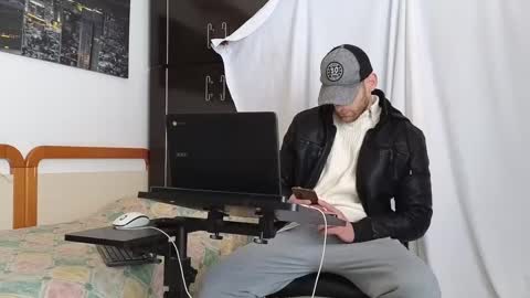 Marco. When Im offline you can view premium content in bio online show from 20, 2, 2025