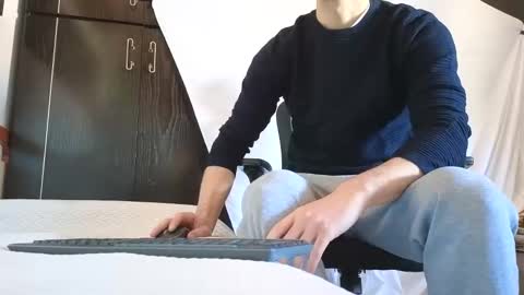 Marco. When Im offline you can view premium content in bio online show from 8, 10, 2025