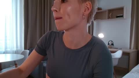 Elizabeth online show from 20, 9, 2025