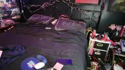 Snapshot of splashh_queen420 chatting on 15, 2, 2026 Daddy His Splash Queen online show from 15, 2, 2026