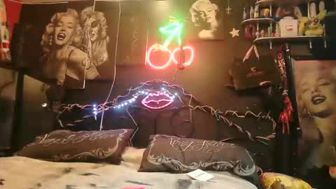 Snapshot of splashh_queen420 chatting on 21, 2, 2026 Daddy His Splash Queen online show from 21, 2, 2026