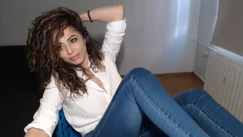 Doll online show from 12, 1, 2025