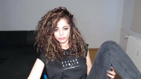 Doll online show from 27, 1, 2025