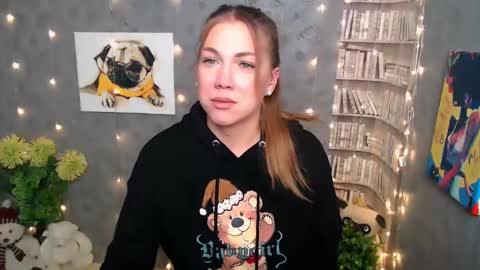 Snapshot of sport_tall_karina chatting on 28, 12, 2024 Karina online show from 28, 12, 2024