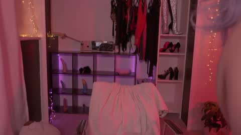 Snapshot of spr_abby chatting on 3, 1, 2025 Abby online show from 3, 1, 2025