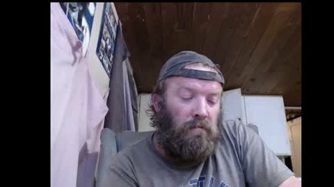 Snapshot of squegly chatting on 23, 9, 2025 Bryan online show from 23, 9, 2025