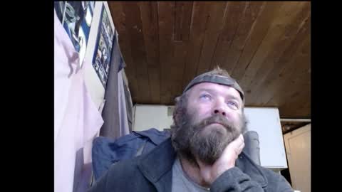 Snapshot of squegly chatting on 16, 10, 2025 Bryan online show from 16, 10, 2025