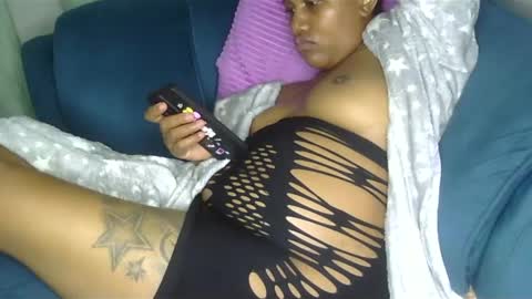 Snapshot of squirtqueen333 chatting on 5, 2, 2025 shana online show from 5, 2, 2025