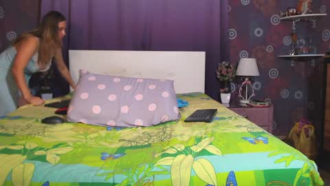 Snapshot of squirtyjess chatting on 17, 1, 2025 just Jess online show from 17, 1, 2025