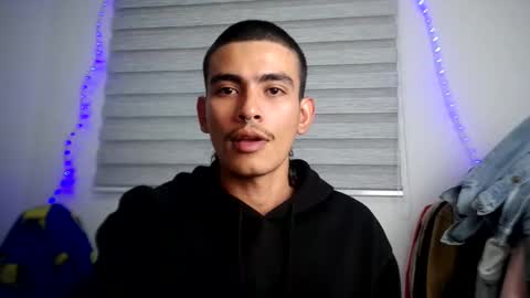 Snapshot of srcejotas chatting on 16, 10, 2025 sorry mom online show from 16, 10, 2025