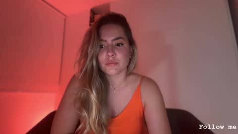 Snapshot of srta__sophie chatting on 2, 5, 2026 Sophie 3 online show from 2, 5, 2026