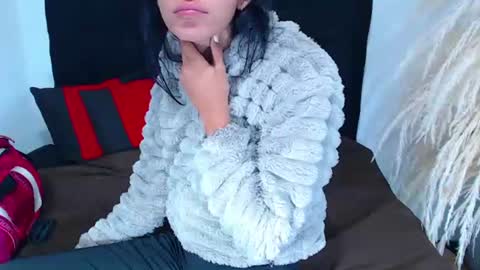 Snapshot of srta_luciana chatting on 6, 7, 2026 . . online show from 6, 7, 2026