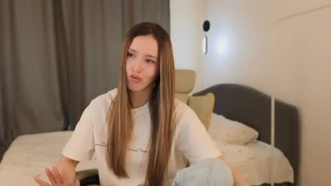 Chloe online show from 27, 5, 2026
