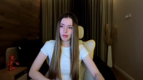 Snapshot of ssurf_time chatting on 15, 7, 2026 Chloe online show from 15, 7, 2026