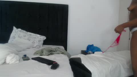 stacey_jaxn online show from 2, 4, 2026