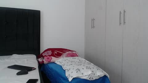 stacey_jaxn online show from 6, 4, 2026