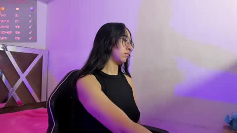 stacey_tay online show from 20, 5, 2026