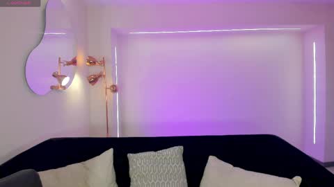 Stacy Woods online show from 26, 3, 2026