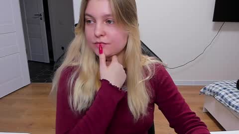 Snapshot of stacy_miraclee chatting on 2, 12, 2024 Stacy online show from 2, 12, 2024