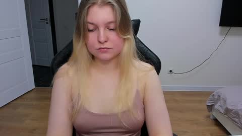 Snapshot of stacy_miraclee chatting on 16, 1, 2025 Stacy online show from 16, 1, 2025