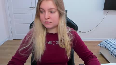 Snapshot of stacy_miraclee chatting on 5, 2, 2025 Stacy online show from 5, 2, 2025