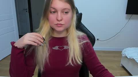 Snapshot of stacy_miraclee chatting on 14, 2, 2025 Stacy online show from 14, 2, 2025