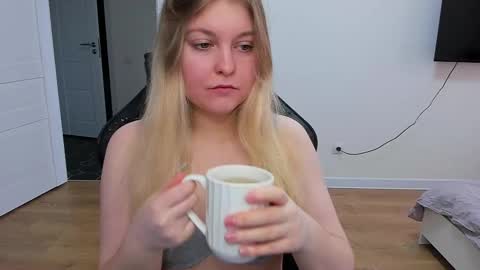 Snapshot of stacy_miraclee chatting on 17, 2, 2025 Stacy online show from 17, 2, 2025
