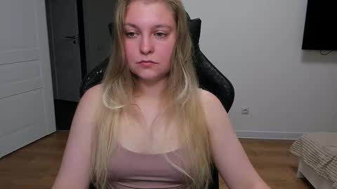Snapshot of stacy_miraclee chatting on 15, 9, 2025 Stacy online show from 15, 9, 2025