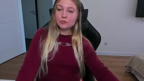 Snapshot of stacy_miraclee chatting on 23, 9, 2025 Stacy online show from 23, 9, 2025
