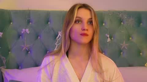 StacyEvances online show from 18, 12, 2025