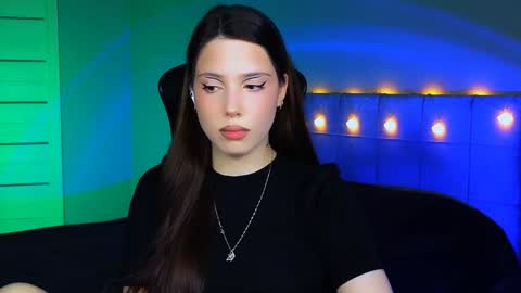 Snapshot of stacygonzales_ chatting on 5, 12, 2024 Bye bye dear See you on December 3st  online show from 5, 12, 2024