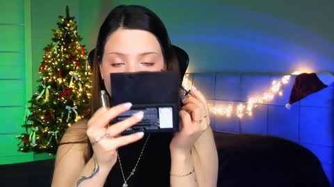 Snapshot of stacygonzales_ chatting on 22, 1, 2025 Bye bye dear See you on December 3st  online show from 22, 1, 2025