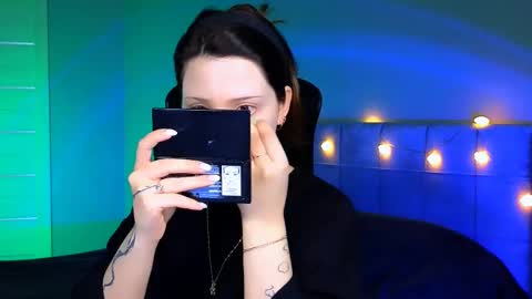 Snapshot of stacygonzales_ chatting on 13, 2, 2025 Bye bye dear See you on December 3st  online show from 13, 2, 2025