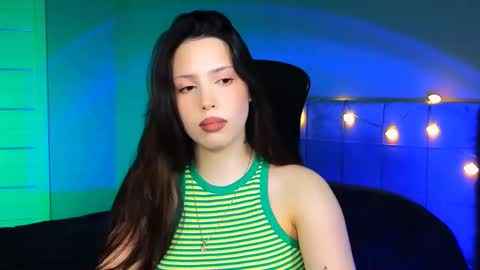 Snapshot of stacygonzales_ chatting on 7, 3, 2025 Bye bye dear See you on December 3st  online show from 7, 3, 2025