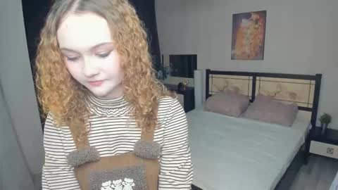 Snapshot of stacyroller chatting on 8, 2, 2026 Violet online show from 8, 2, 2026