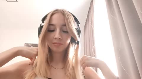 Mila online show from 13, 2, 2026