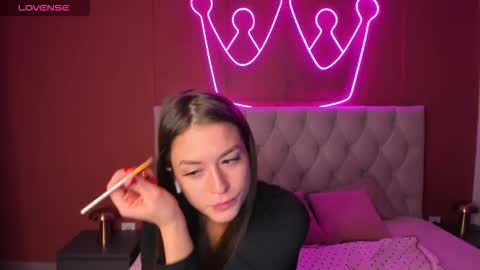 Snapshot of stacywells chatting on 4, 10, 2025 Stacy online show from 4, 10, 2025