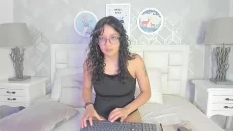 Snapshot of star_angel_ chatting on 28, 2, 2026 star angel online show from 28, 2, 2026
