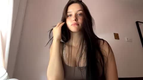 Lola online show from 19, 6, 2026
