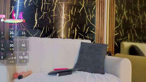 starlight_mature23_aws online show from 7, 4, 2026