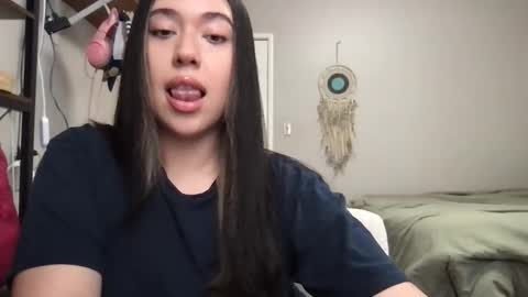 starlitdreams777 online show from 22, 5, 2026