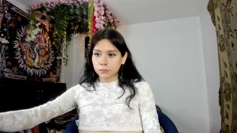 Snapshot of starmoonly chatting on 2, 3, 2025 starmoonly online show from 2, 3, 2025