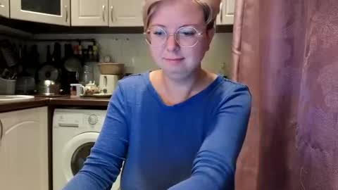 Snapshot of stasya_07 chatting on 3, 10, 2025 Stasya online show from 3, 10, 2025