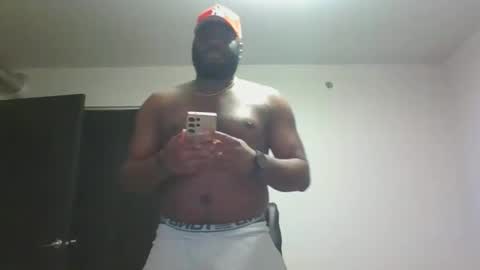 Snapshot of stayinalive1992 chatting on 15, 3, 2026 stayinalive1992 online show from 15, 3, 2026