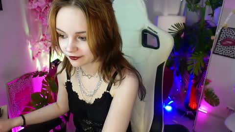 Snapshot of staymonica chatting on 12, 11, 2025 MONICA online show from 12, 11, 2025